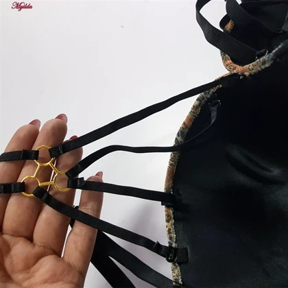 ست شورت و سوتین زنانه ماییلدا مدل فنردار هارنس دار کد 5469-2037