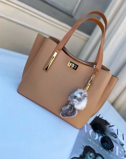 کیف بزرگ شرانگ جلو عروسکدار