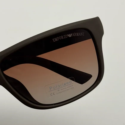 عینک آفتابی پلاریزه اسپرت امپریو آرمانی قهوه ای مناسب رانندگی به همراه کاور پارچه ای و دستمال نانو مخصوص کد 2212