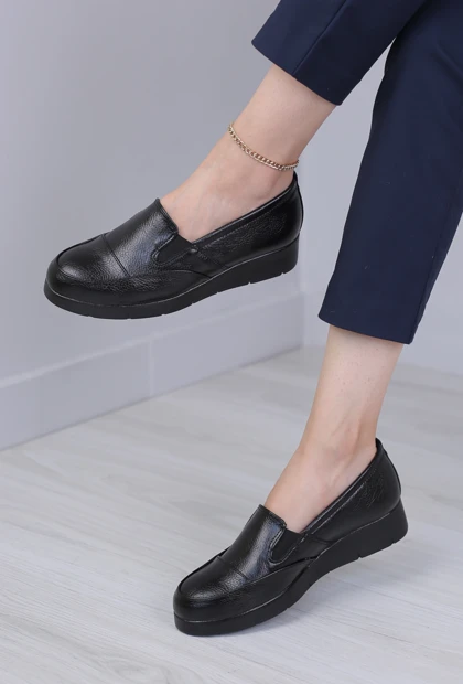 کفش پرسنلی زنانه آریانا