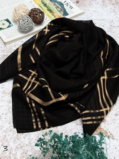 روسری حریر حاشیه‌دار