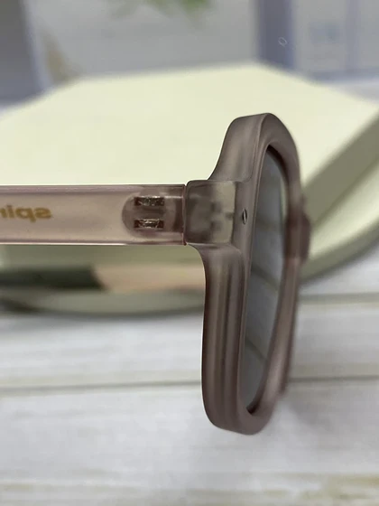 تجربه رانندگی ایمن با عینک اسپریت؛ فریم کائوچو سبک و عدسی UV400 پلاریزه برای دیدی شفاف و بدون خیرگی