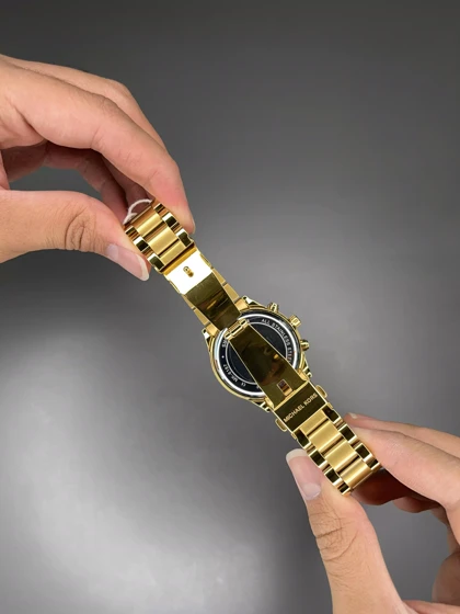 ساعت مچی مایکل کورس کورنوگراف بند و صفحه طلایی دورنگین Michael Kors