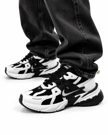 کفش کتانی مردانه بزرگ پا نایکی v2k رنگ مشکی سفید پاندا Nike V2k