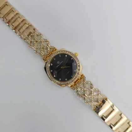 ساعت مچی زنانه مجلسی ریلانس Riluns نگین‌دار با موتور کوارتز