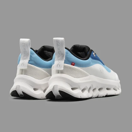 آن رانینگ کلودتیلت لوئیوی 2 سفید آبی On Runing Cloudtilt Loewe 2 White Blue