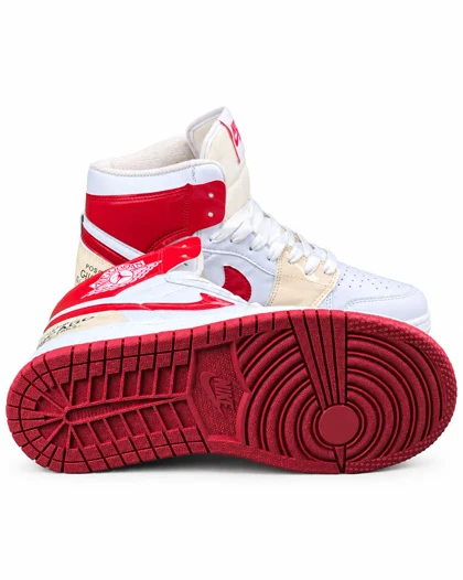 کفش کتانی مردانه مدل جردن وان ساق‌دار سفید کرم قرمز ورنی Nike jordan1