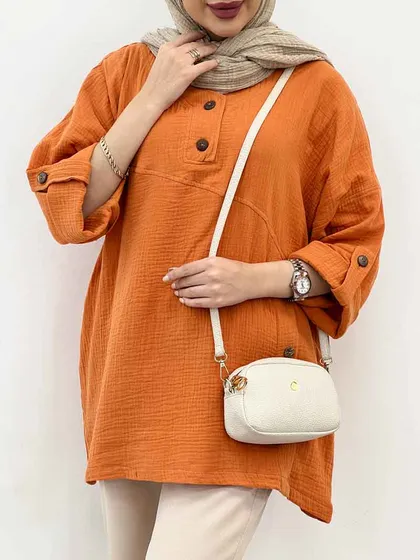 شومیز برش‌دار سه دکمه