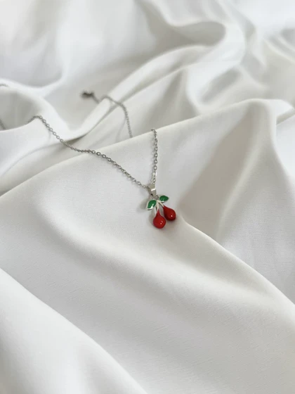 گردنبند گیلاس