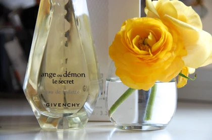 عطر جیوانچی آنجئو دمون له سکرت Givenchy Ange Ou Demon Le Secret