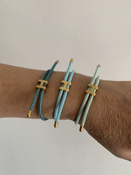 دستبند H رنگی