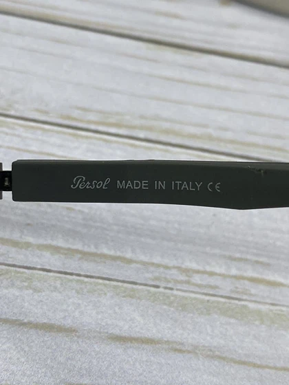 خرید عینک آفتابی پرسول مدل P6805 فریم کائوچو رنگ سورمه‌ای و نوک‌مدادی