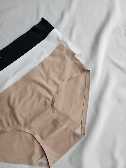 شورت ساده لیزری کد: 6082