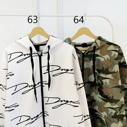 سویشرت طرحدار XL