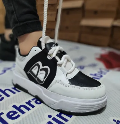 سایز 39- ونس بوفالو - سفید مشکی