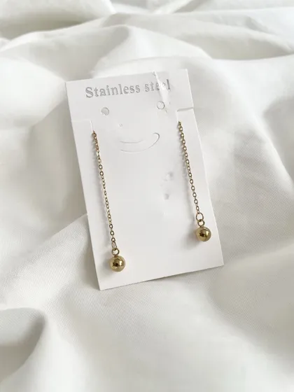 گوشواره بخیه طرح گوی