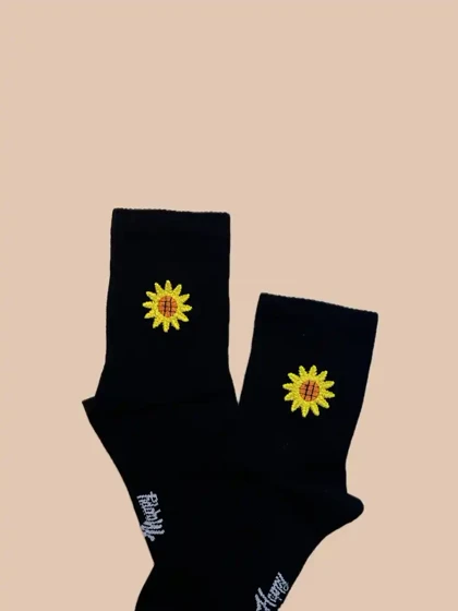 جوراب نیم ساق زنانه گلدوزی طرح آفتابگردان