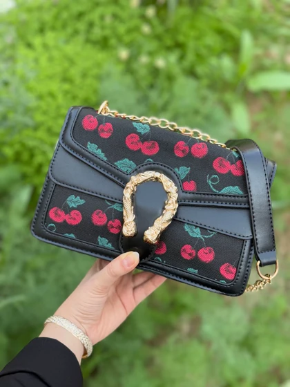 کیف دوشی زنانه وارداتی مدل cherry