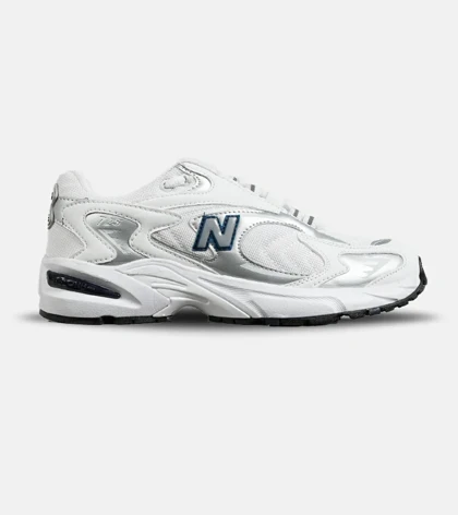 کفش کتانی مردانه و زنانه سفید طوسی NEW BALANCE 725