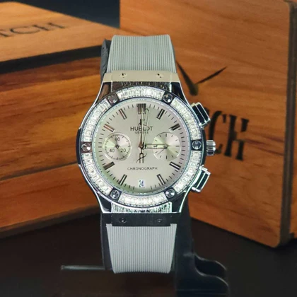 ساعت مچی زنانه هابلوت HUBLOT A919G با 3 موتور فعال کرنوگراف کد 2