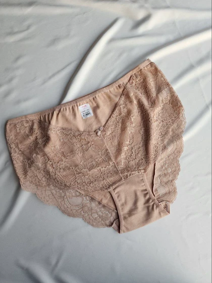 شورت نخ و دانتل هانکس ترک کد: 5786