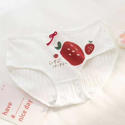 شورت زنانه عروسکی کبریتی وارداتی مدل strawberry