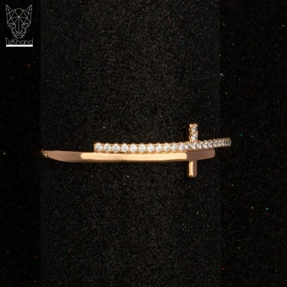 دستبند صلیبی نگین‌دار تیفانی 2023