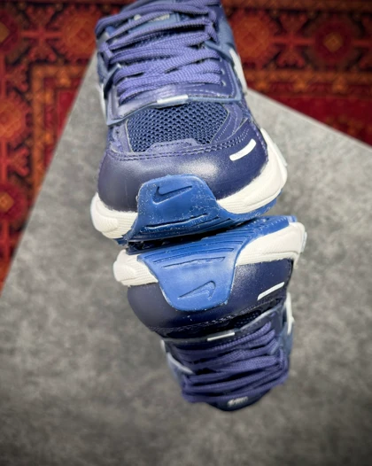 کتانی نایک مدل v2k