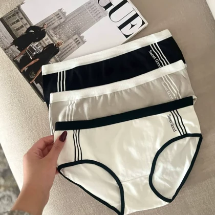 شورت زنانه نخی وارداتی بسته مدل sweet good