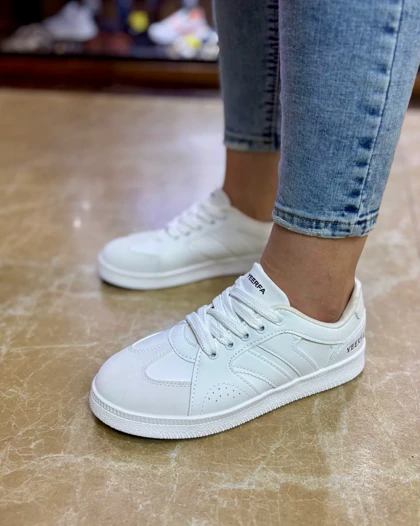 کتانی زنانه ونس کارین (دو خط سوزنی یرفا)