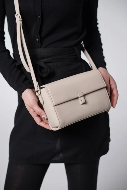 کیف دوشی زنانه چرم مصنوعی بدون دسته دیوید جونز DAVIDJONES