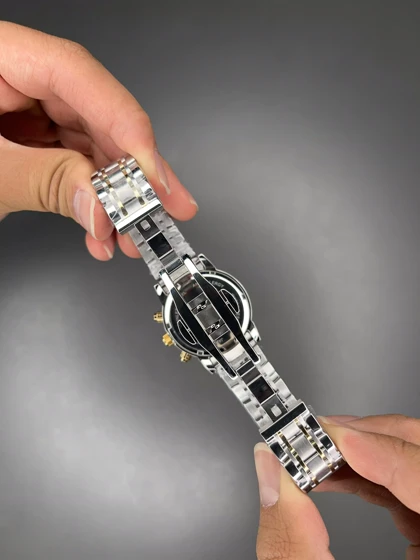 ساعت مچی اورینت کورنوگراف صفحه مشکی سیلورطلایی Orient VIP