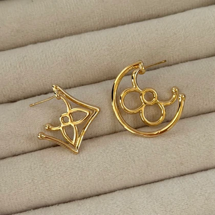 گوشواره LV