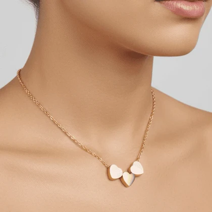 گردنبند دخترانه مدل سه قلب