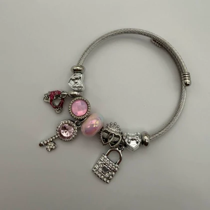 دستبند پاندور با آویز موتور و قفل