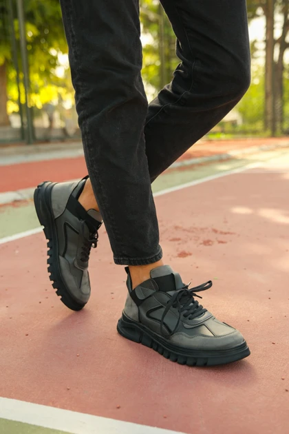 بوت و نیم بوت مردانه ریکن riccon