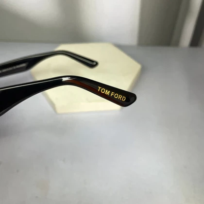 عینک آفتابی تام فورد مدل TOM FORD HY 1003