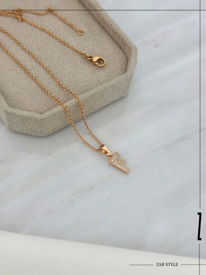گردنبند حروف نگین‌دار