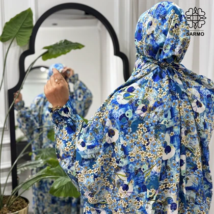 چادرنماز آستین‌دار نیلگون