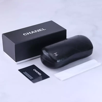 عینک آفتابی شنل فریم گربه ای زنانه اورجینال کد CH3478