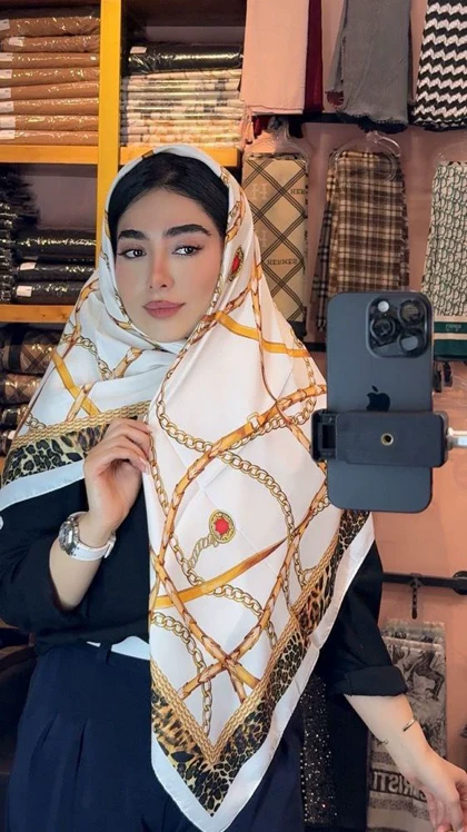 روسری ابریشمی