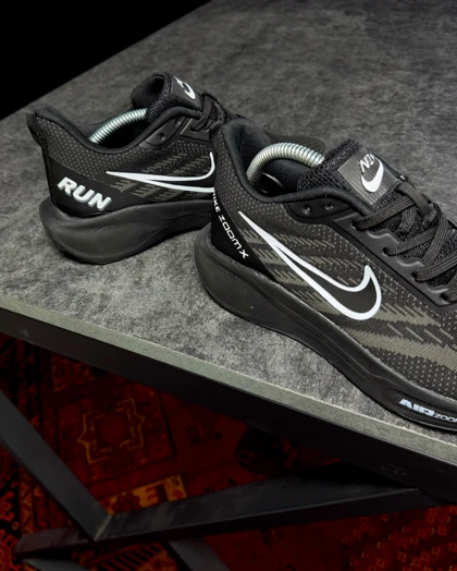 کتانی رانینگ مدل نایک زوم ایکس