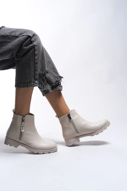 بوت و نیم بوت زنانه ریکان riccon