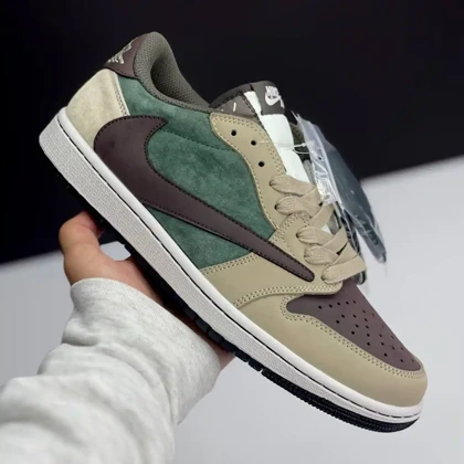 کفش نایک ایر جردن 1 لو تراویس اسکات سبز قهوه‌ای Nike Air Jordan 1 Low Travis Scott Green Brown