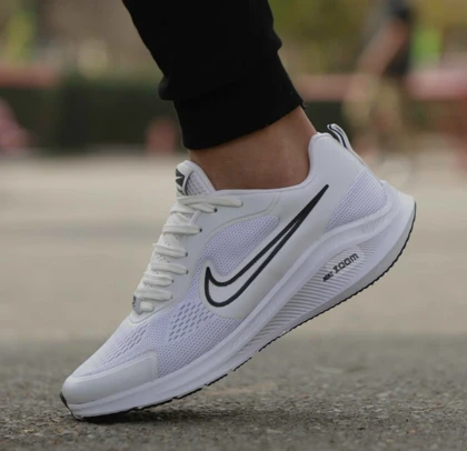 کتانی مردانه نایک زوم