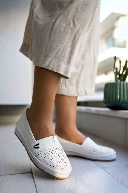 کالج زنانه jomoti jomoti