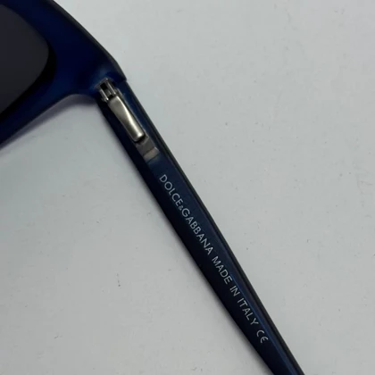 عینک آفتابی پلاریزه دولچه گابانا DOLCE GABBANA دسته سیم کشی شده لولا فنر آبی مات کد 7707