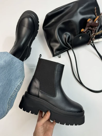 نیم بوت پل اند بیر 2392