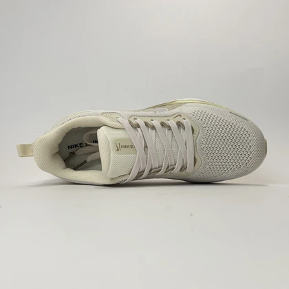 کفش ورزشی نایک پگاسوس 41 رنگ کرم