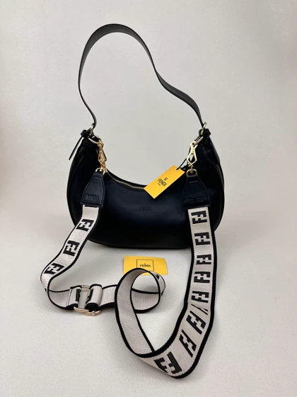 کیف زنانه پاسپورتی فندی وارداتی Fendi کد 1346
